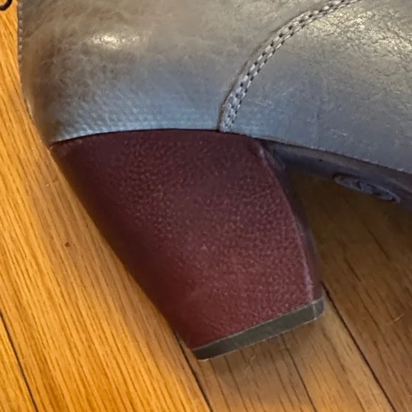 Kork-Ease Gray Leather Ankle Boots - Picture 7 of 8